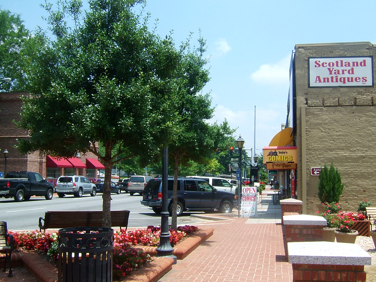 Downtown_Lawrenceville,_Georgia_-_June_2006