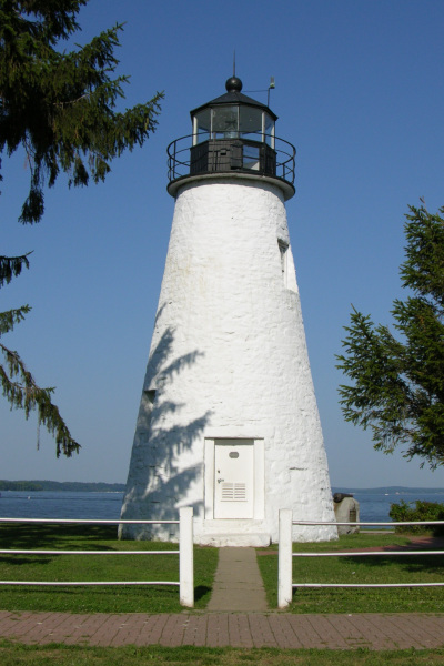 Havre_De_Grace_Maryland_Lighthouse_600