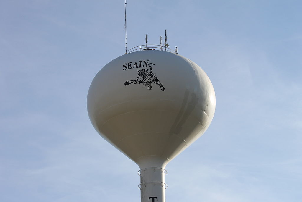 revised_water_tower_photo_sealy_tx_img_3894